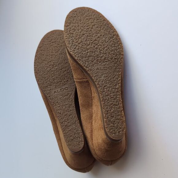 Tan Genuine Suede Leathers Wedge Loafers Tassels Size 7 - Picture 6 of 8